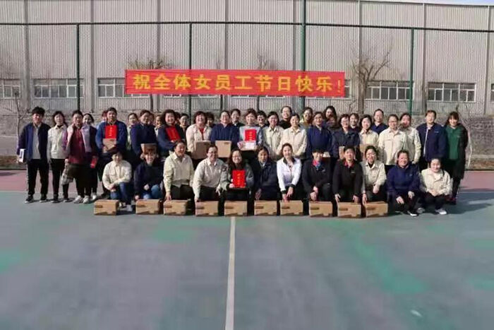 ����Ԫ��չ�����ʵ��조���ˡ���Ů���˶�