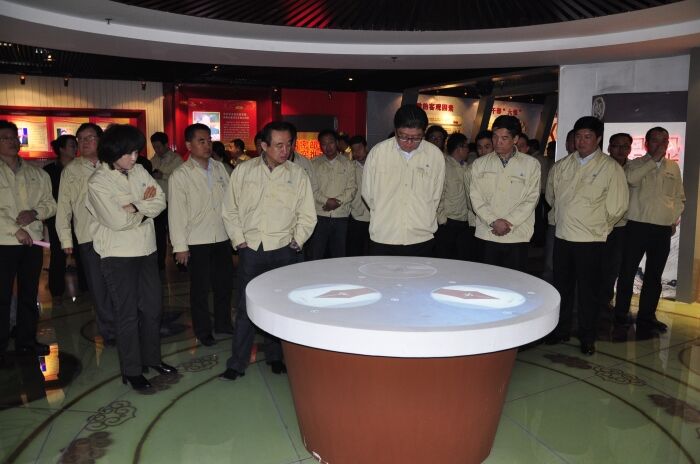 �����Ͳ��м��Ժ����ԣ»�����